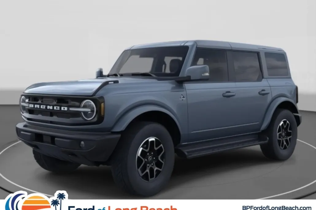 2025 Ford Bronco Outer Banks photo 1