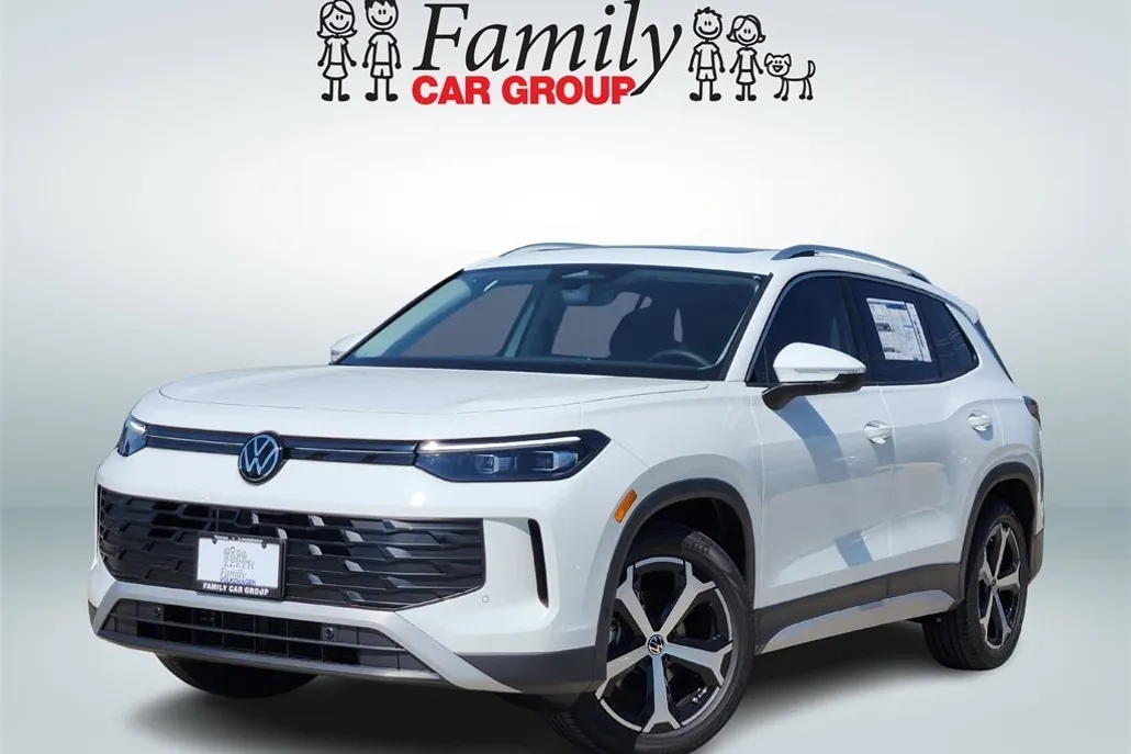 2025 Volkswagen Tiguan SE photo 1