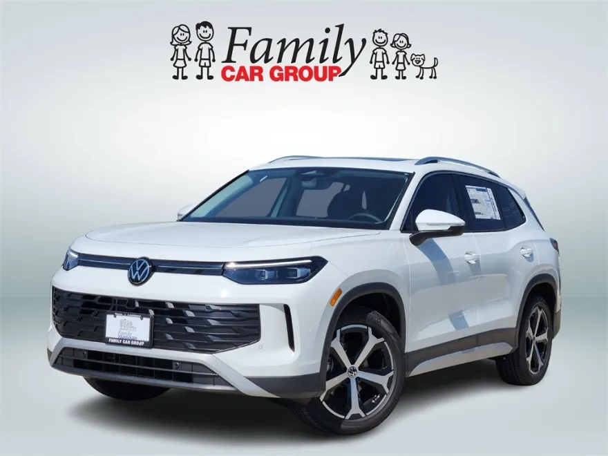 2025 Volkswagen Tiguan SE photo 1