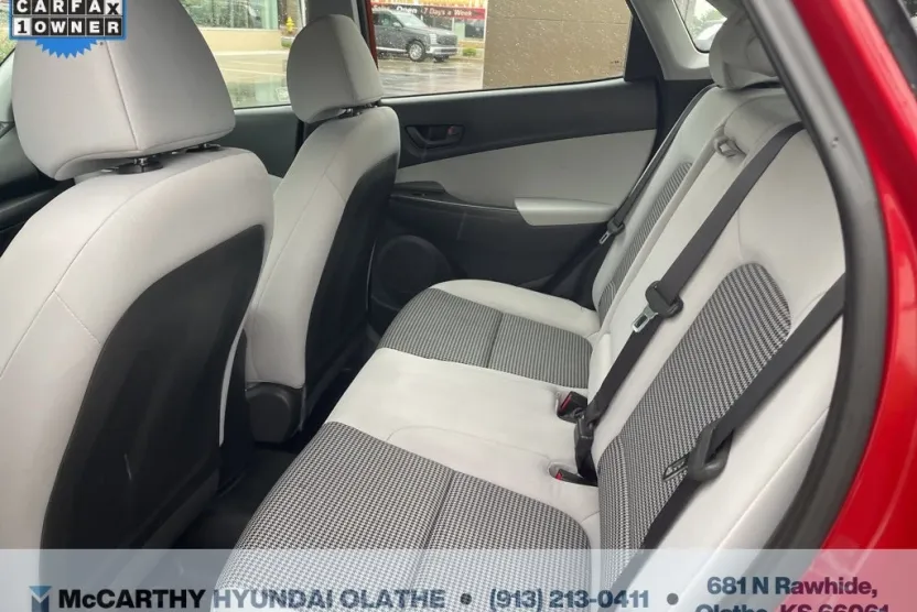 2022 Hyundai Kona SE photo 1