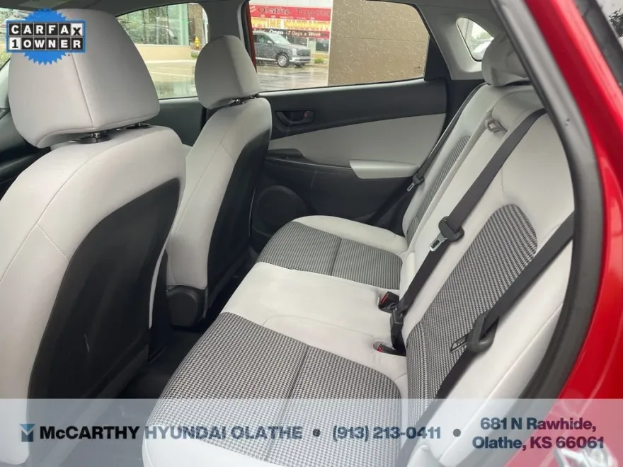 2022 Hyundai Kona SE photo 1
