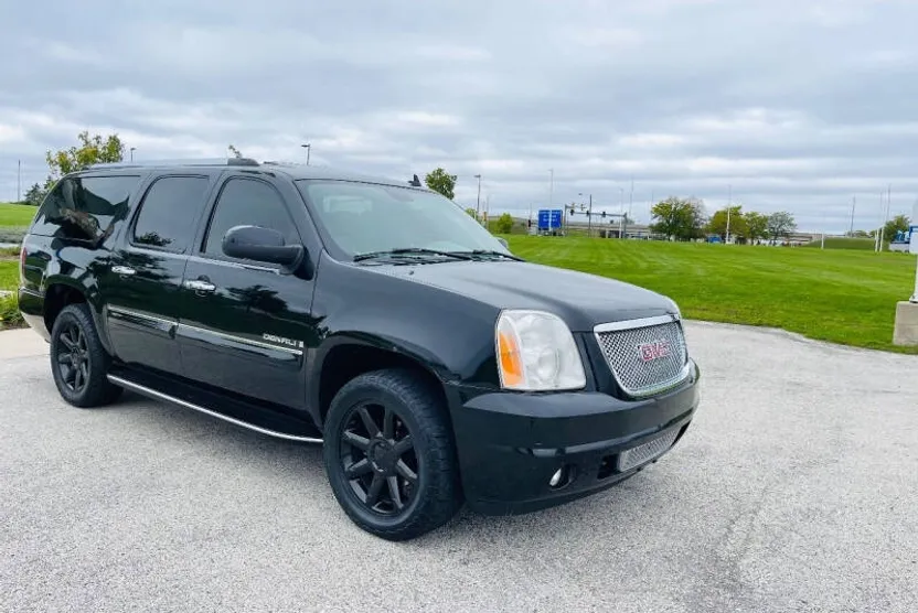 2007 Gmc Yukon XL Denali photo 1