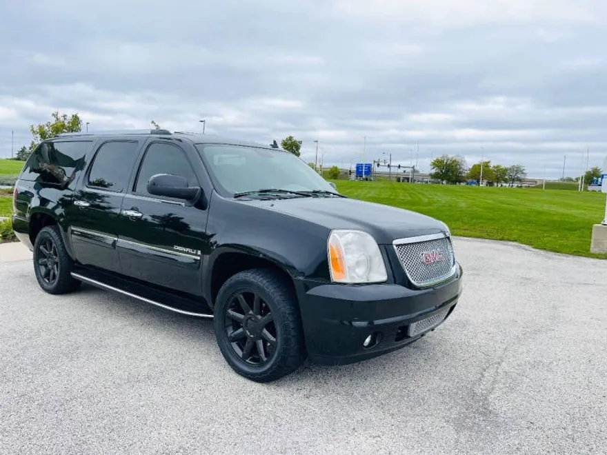 2007 Gmc Yukon XL Denali photo 1