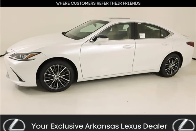 2025 Lexus ES 300h photo 1