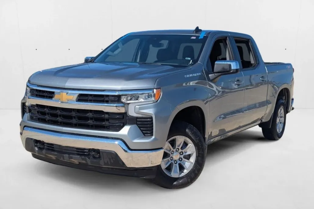 2025 Chevrolet Silverado 1500 LT photo 1