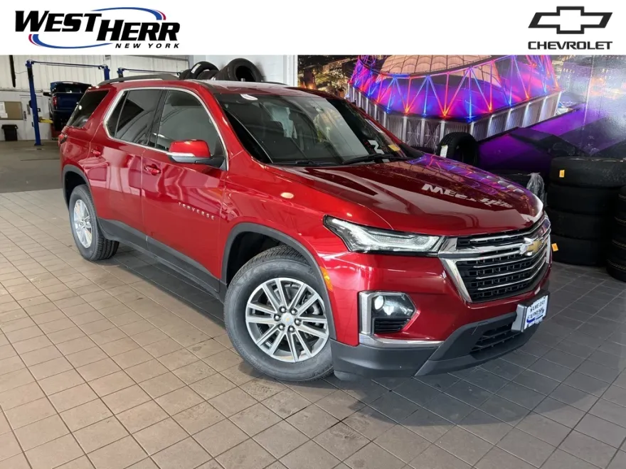2023 Chevrolet Traverse Leather photo 1