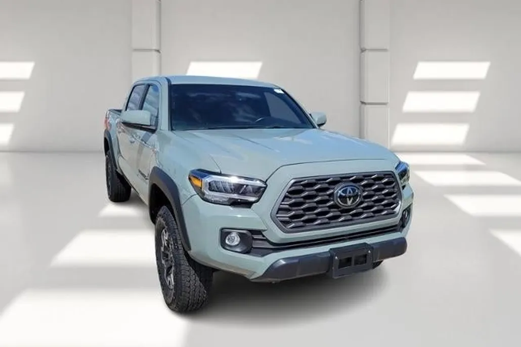 2023 Toyota Tacoma SR5 photo 1