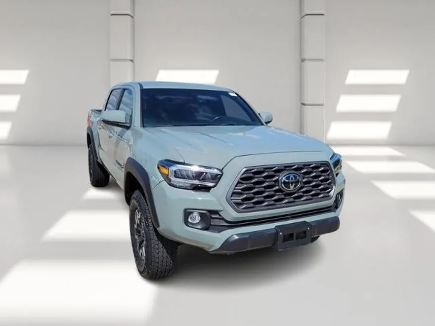 2023 Toyota Tacoma SR5 photo 1