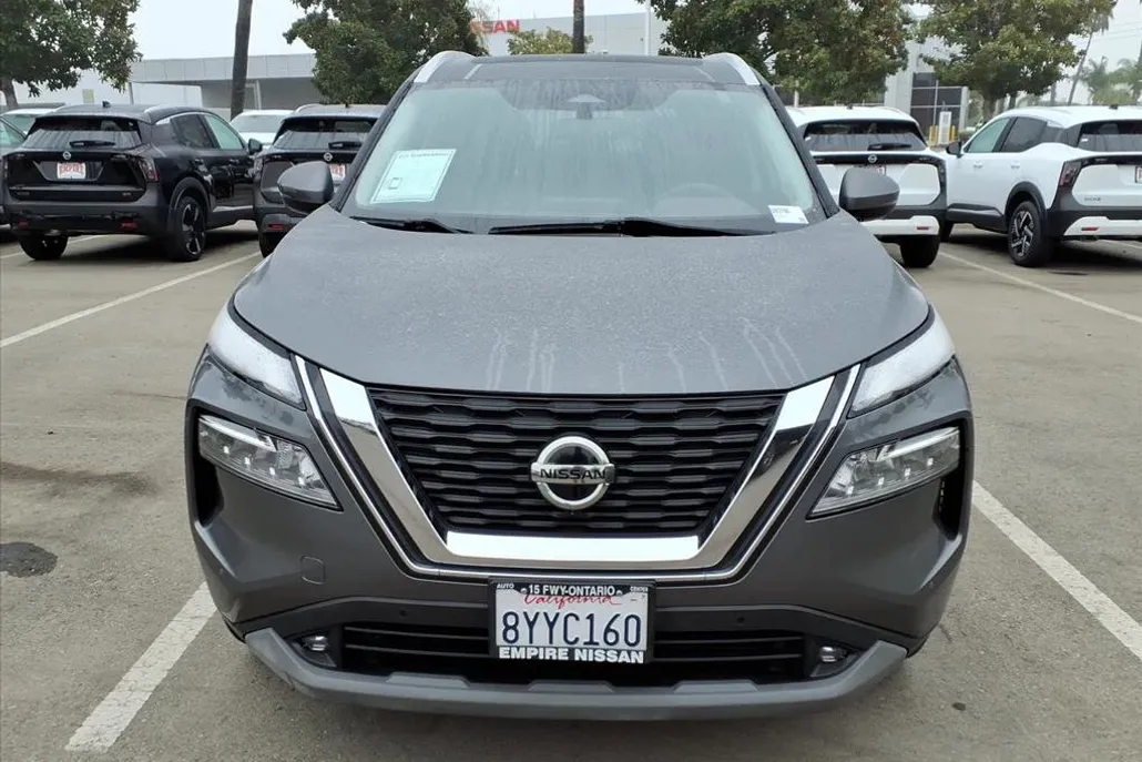 2021 Nissan Rogue SL photo 1