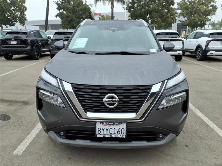 2021 Nissan Rogue SL photo 1