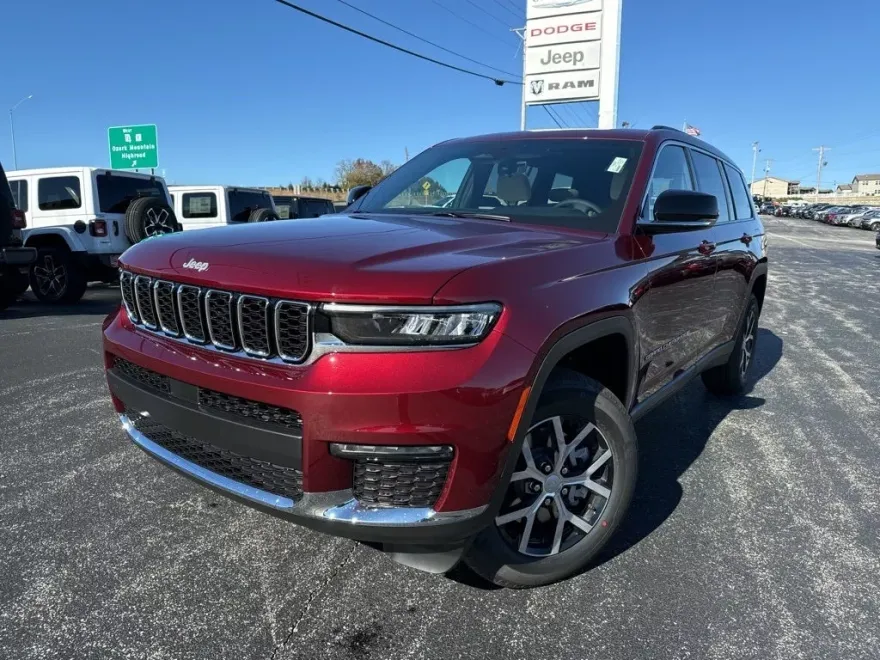 2025 Jeep Grand Cherokee Limited photo 1
