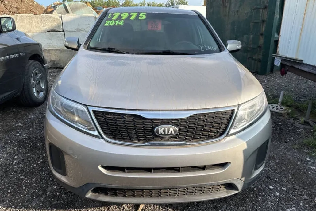 2014 Kia Sorento LX photo 1