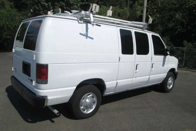 2012 Ford E-150 photo 1