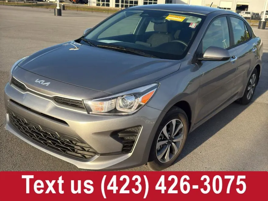 2023 Kia Rio S photo 1