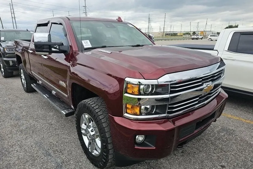 2016 Chevrolet Silverado 2500HD High Country photo 1