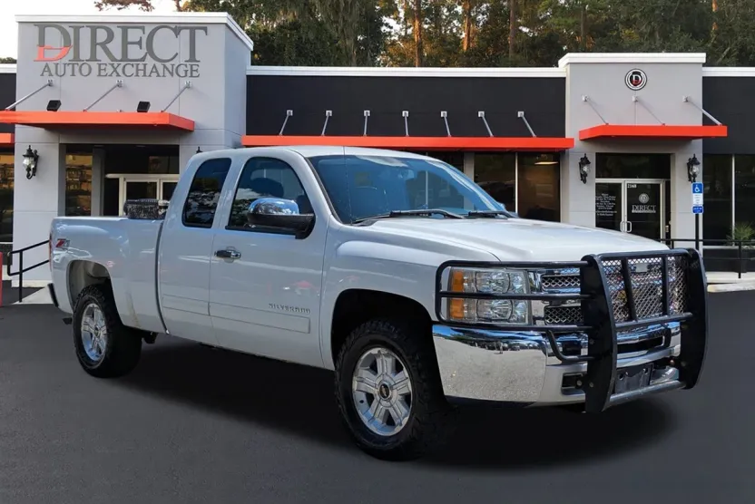 2012 Chevrolet Silverado 1500 LT photo 1