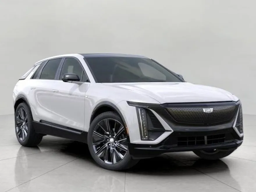 2024 Cadillac Lyriq Sport photo 1
