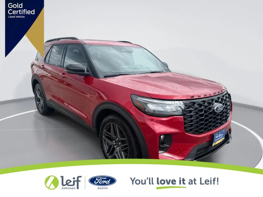 2025 Ford Explorer ST photo 1