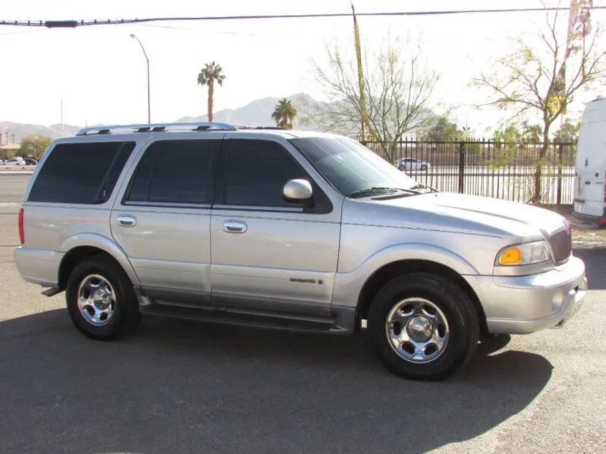 2000 Lincoln Navigator Base photo 1