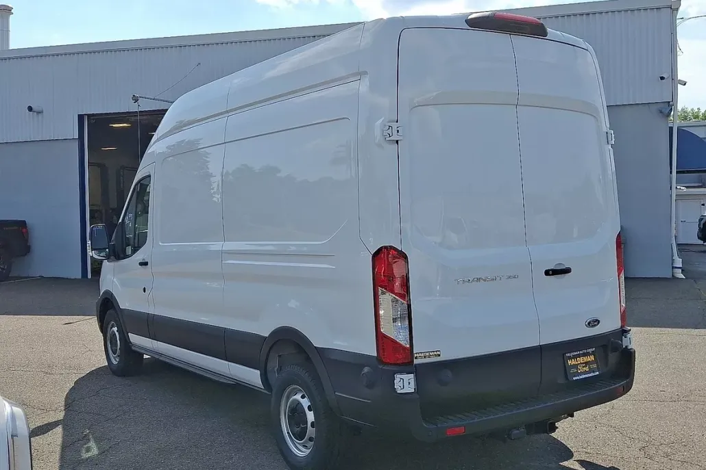 2025 Ford Transit Cargo Van photo 1