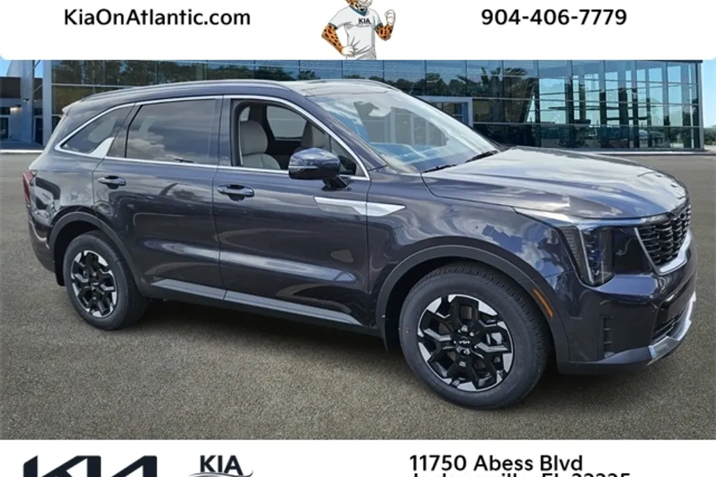 2025 Kia Sorento S photo 1