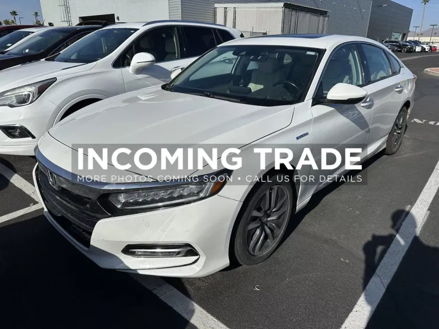 2019 Honda Accord Hybrid Touring photo 1