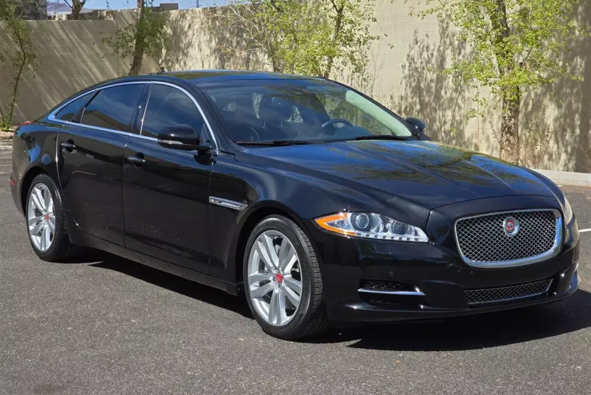 2014 Jaguar XJ XJL Portfolio photo 1