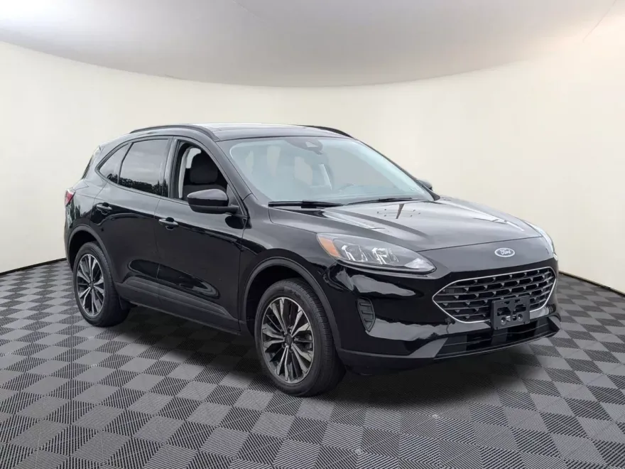 2022 Ford Escape SE photo 1