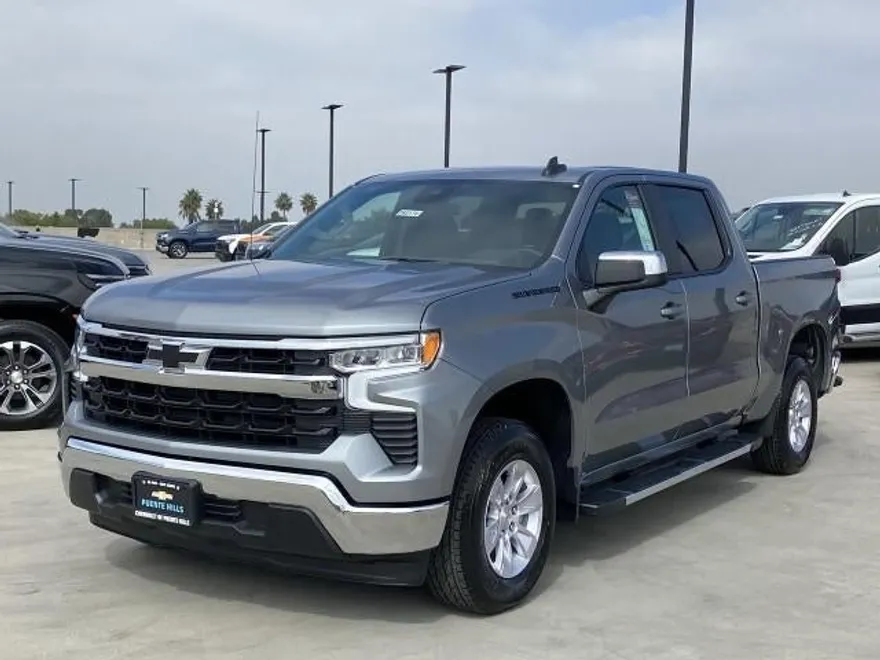 2026 Chevrolet Silverado 1500 LT photo 1