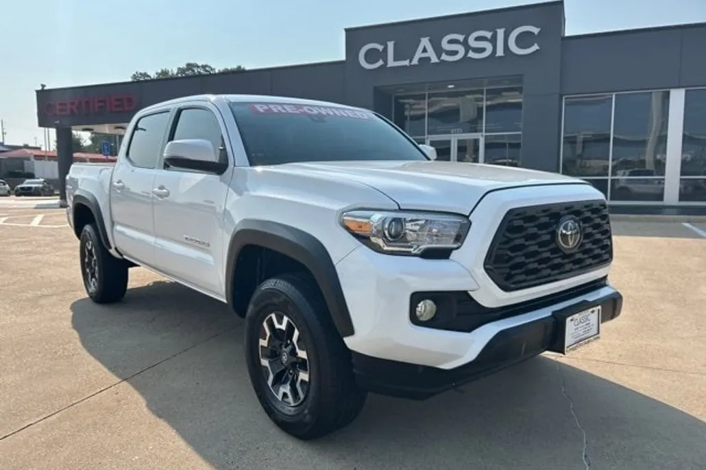2022 Toyota Tacoma TRD Off-Road photo 1