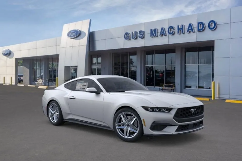 2025 Ford Mustang EcoBoost photo 1