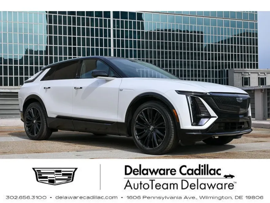 2025 Cadillac Lyriq Sport photo 1