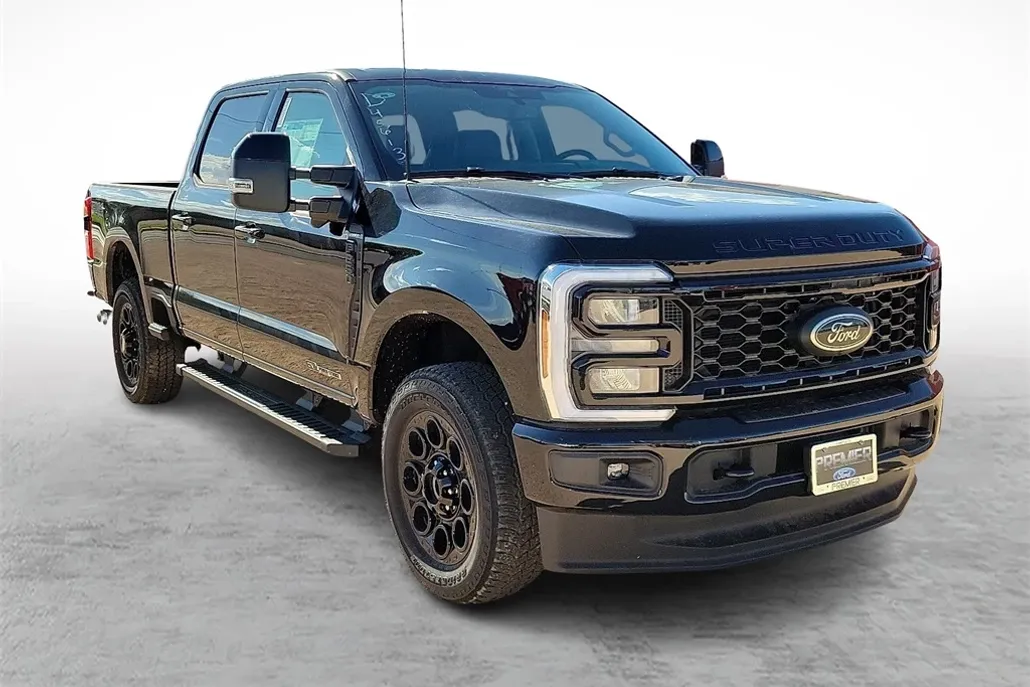2025 Ford F-250 photo 1