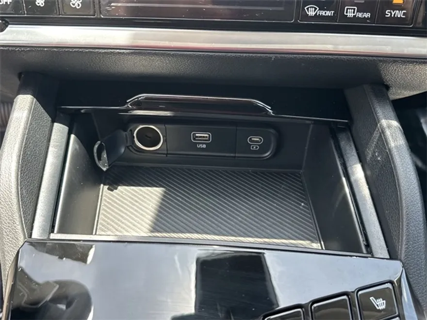 2023 Kia Sportage Hybrid LX photo 1