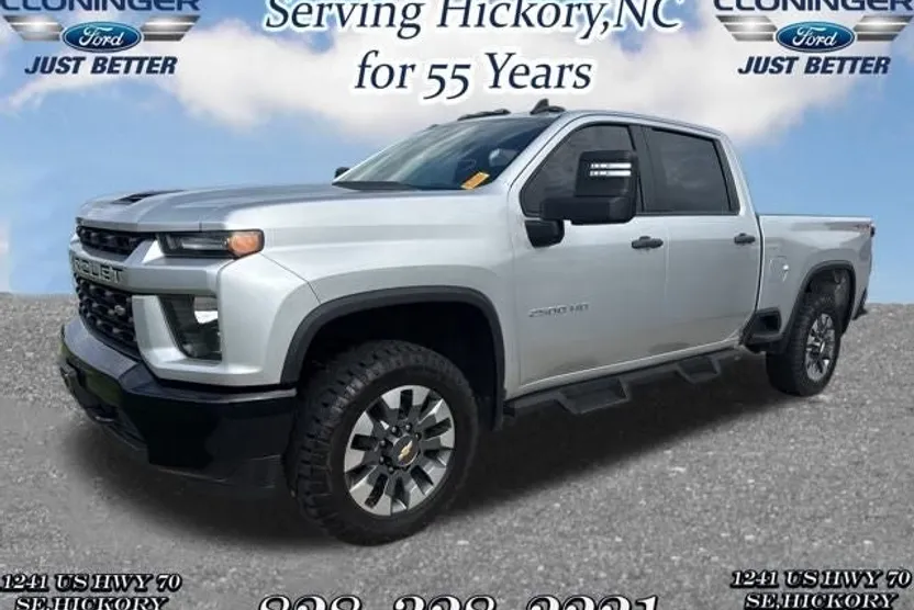 2022 Chevrolet Silverado 2500HD Custom photo 1