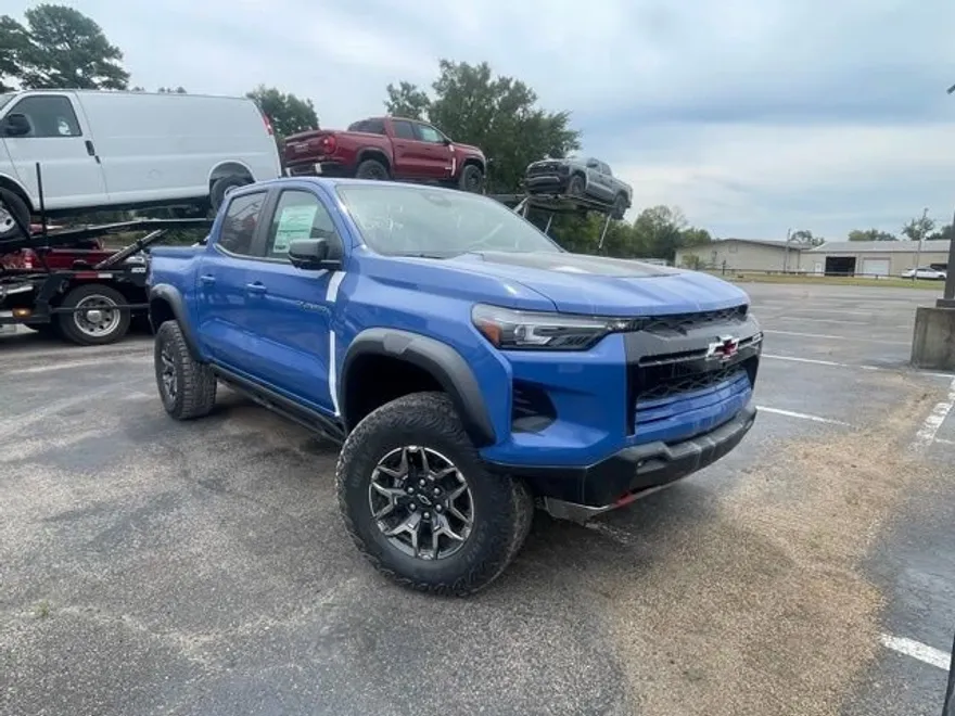 2026 Chevrolet Colorado ZR2 photo 1