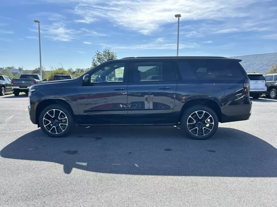 2026 Chevrolet Suburban RST photo 1