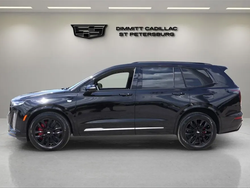 2025 Cadillac XT6 Sport photo 1