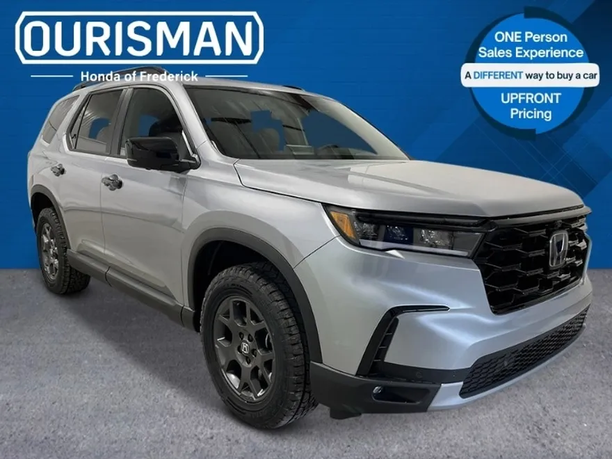 2025 Honda Pilot TrailSport photo 1