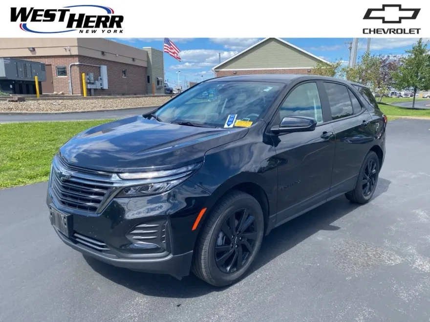 2024 Chevrolet Equinox LS photo 1