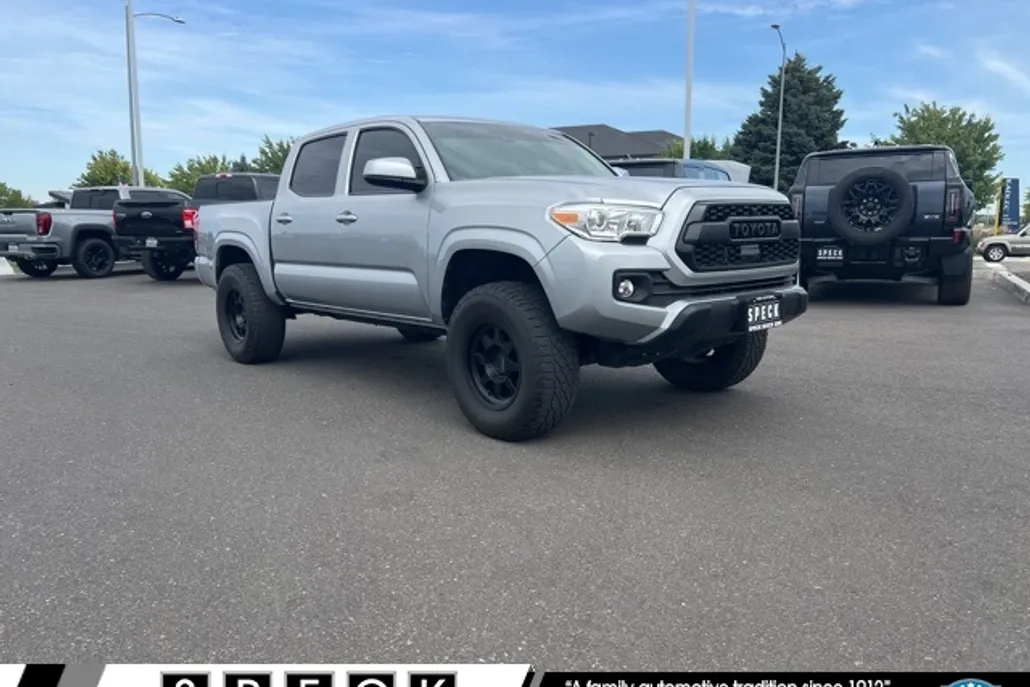 2022 Toyota Tacoma SR photo 1