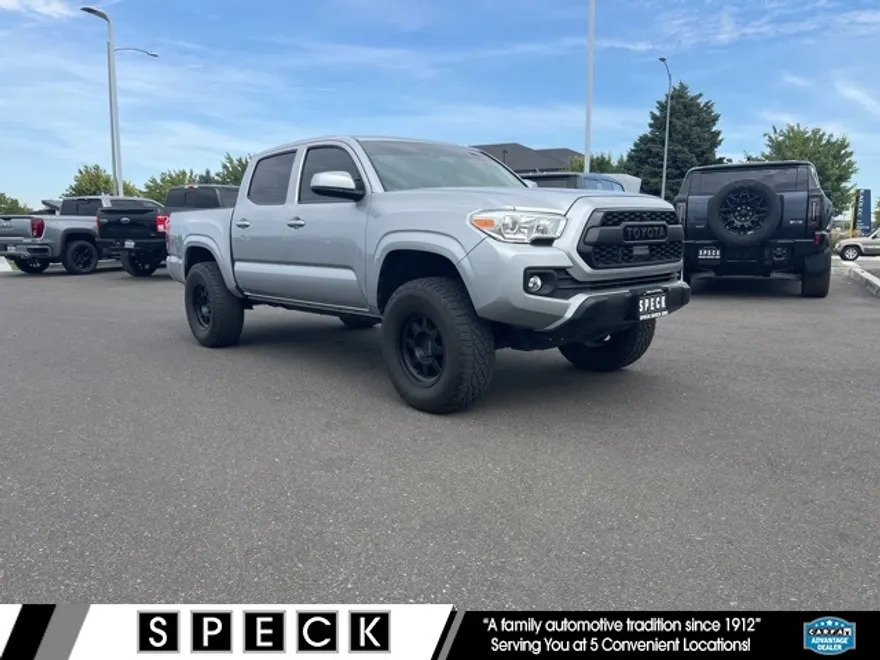 2022 Toyota Tacoma SR photo 1