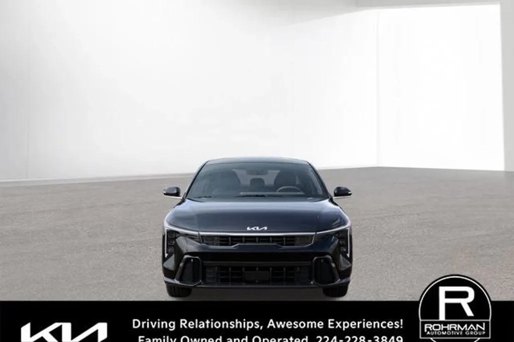 2025 Kia K4 GT-Line photo 1