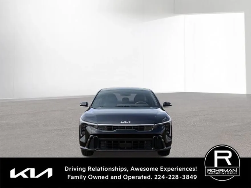 2025 Kia K4 GT-Line photo 1
