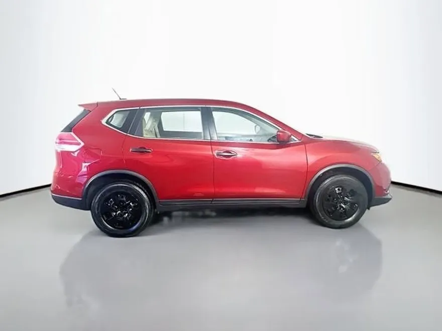 2016 Nissan Rogue S photo 1