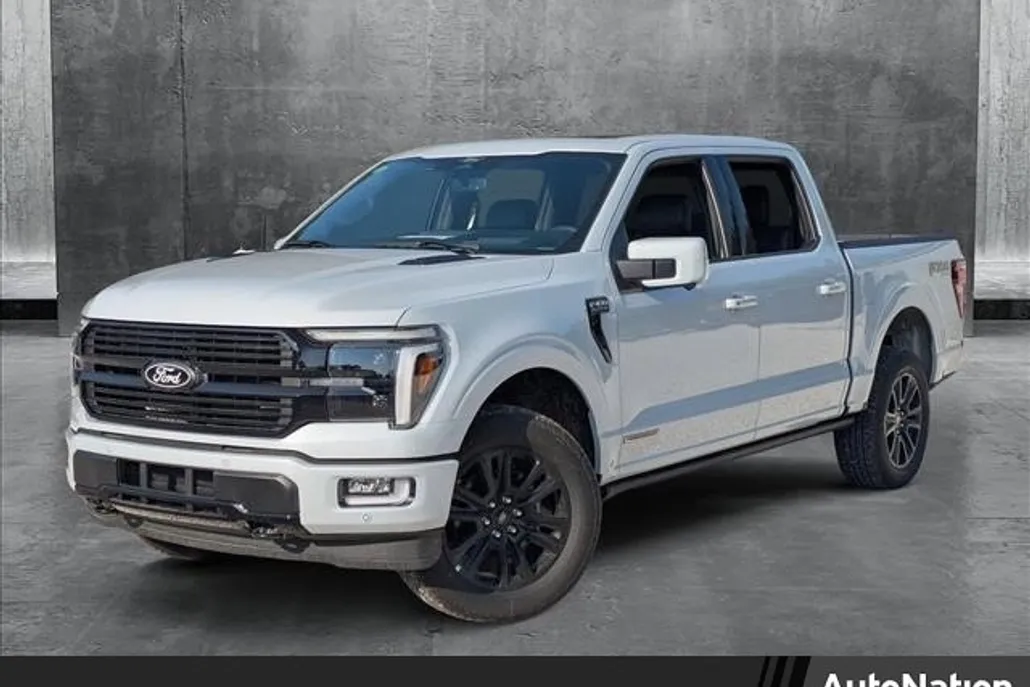 2025 Ford F-150 Platinum photo 1