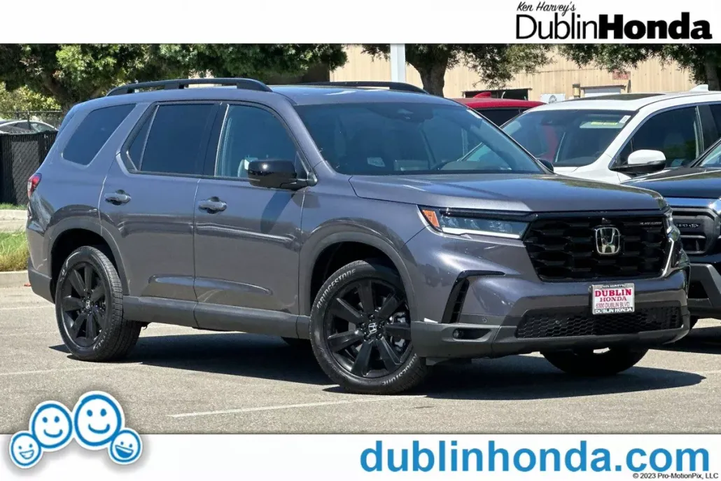 2025 Honda Pilot Black Edition photo 1
