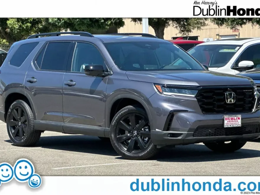 2025 Honda Pilot Black Edition photo 1