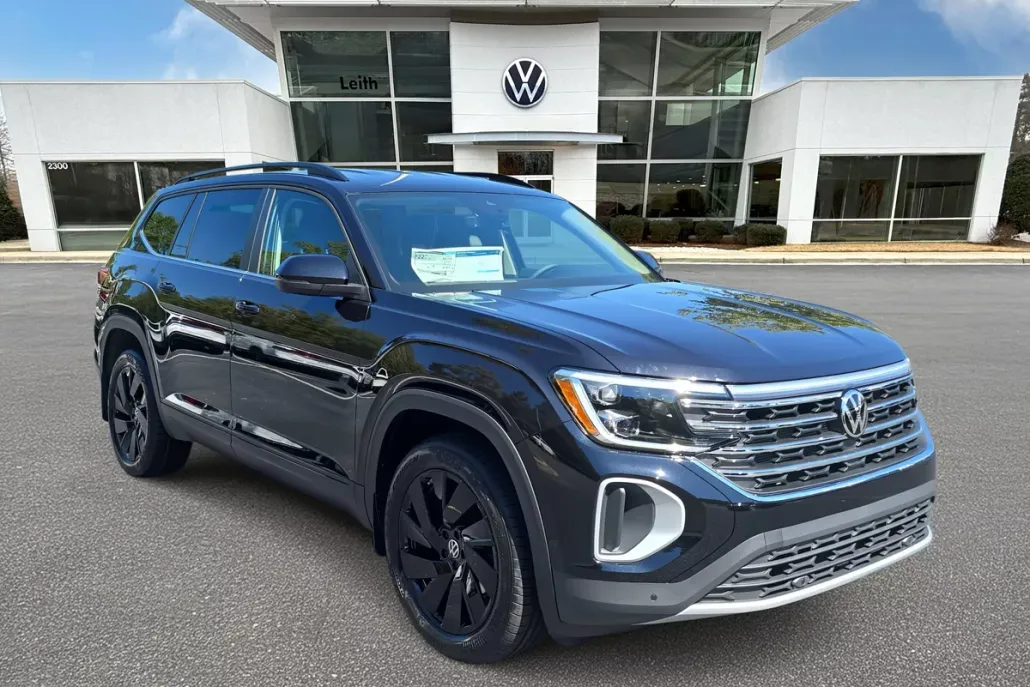 2026 Volkswagen Atlas SE Technology photo 1