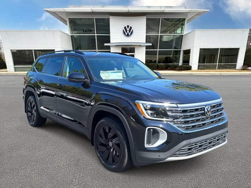 2026 Volkswagen Atlas SE Technology photo 1